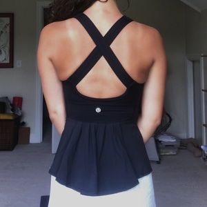 Lululemon athletic top XS/S